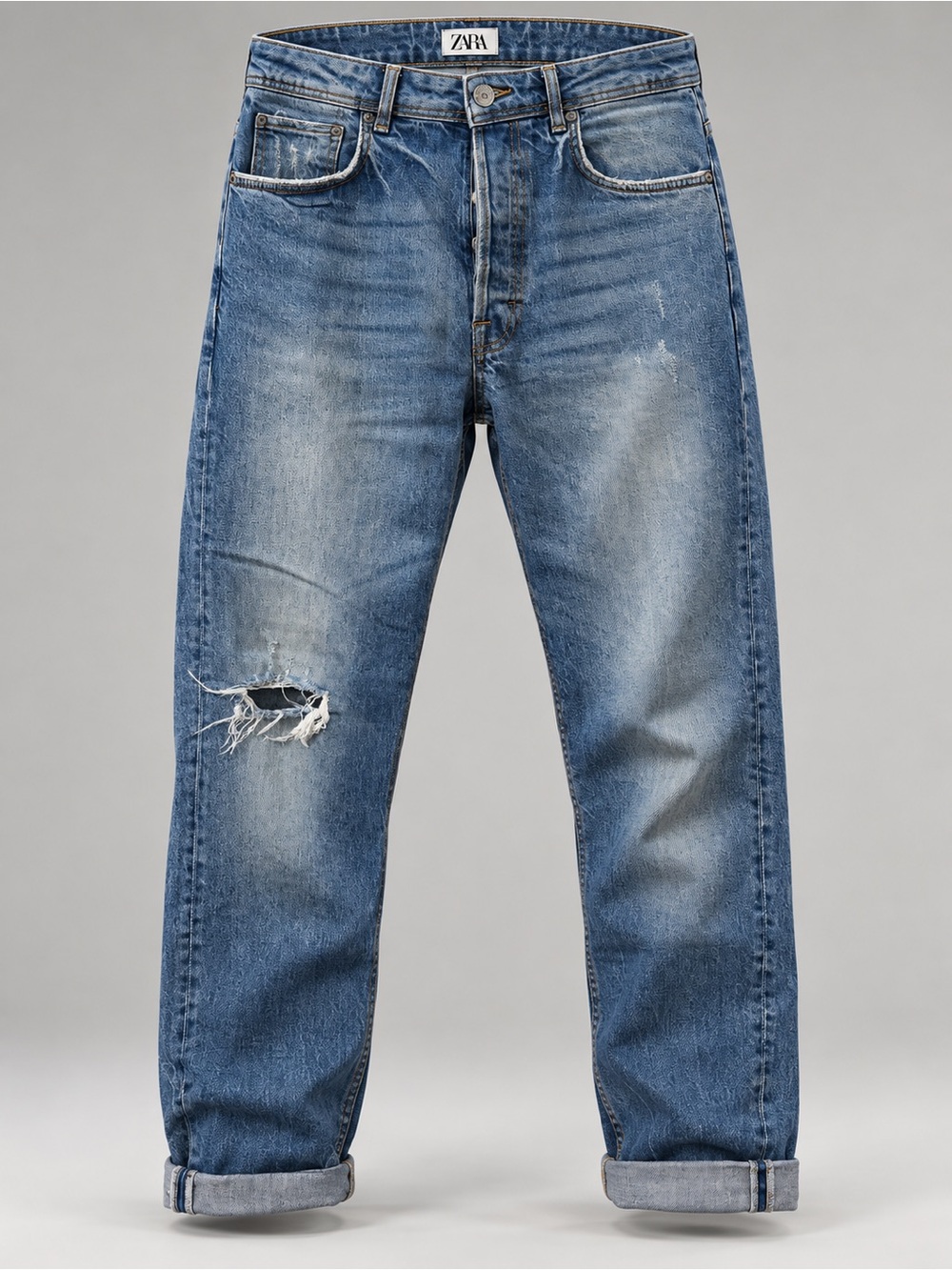 Zara Men’s Relaxed Light Blue Distressed Jeans